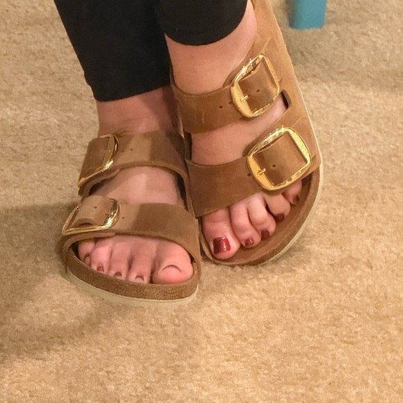 Birkenstock Brown Arizona Sandals with big gold buckle - Picture 2 of 5